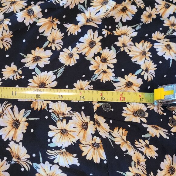 Wild Fable Floral Cropped Jumpsuit L Pockets Boho Cottagecore Country Girl - Picture 12 of 14